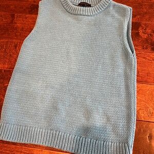 Ann Taylor Sweater top size medium